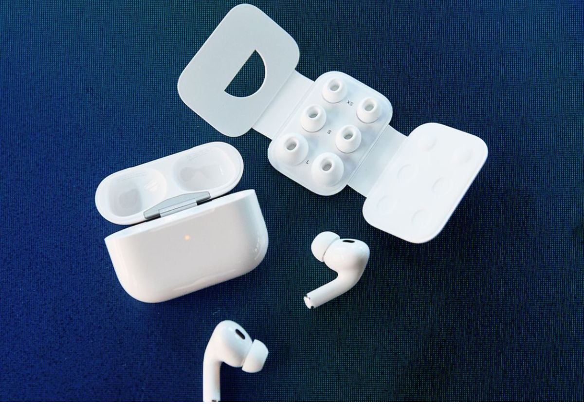 Physical Appearance of AirPods 2nd Gen