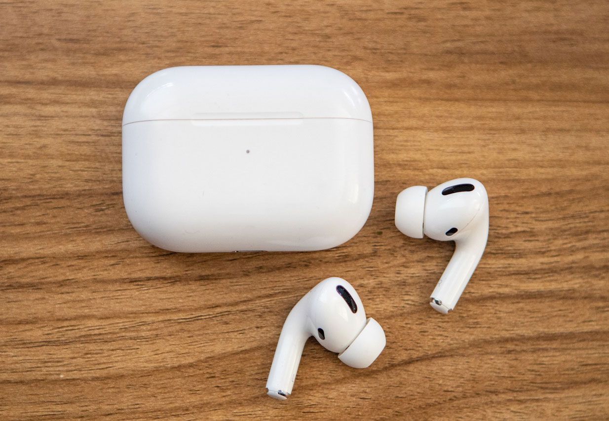 The Differences: Apple AirPods 2nd Gen vs 3rd Gen
